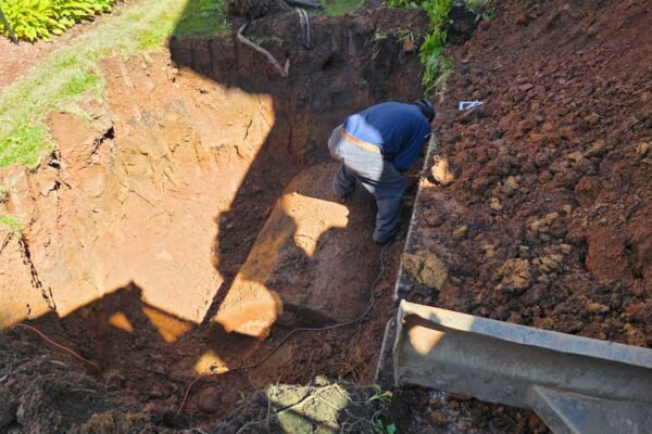 Can You Remove an Underground Oil Tank in a Tight Side Yard With No Concrete?